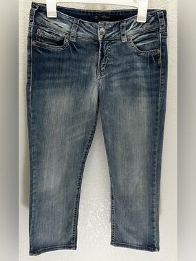 Silver super stretch denim jeans, women’s size 31 (12). Great condition.
